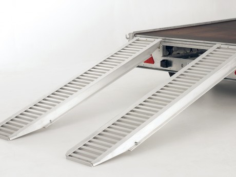KX5598 8' Aluminium Ladeschienen (2,44 m)